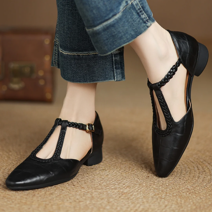 Calveth | Women&