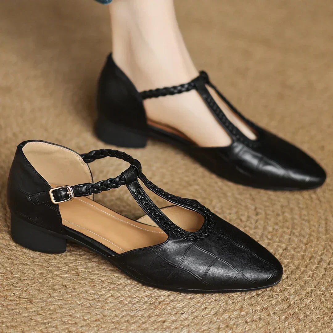 Calveth | Women&