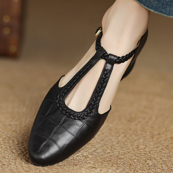 Calveth | Women&