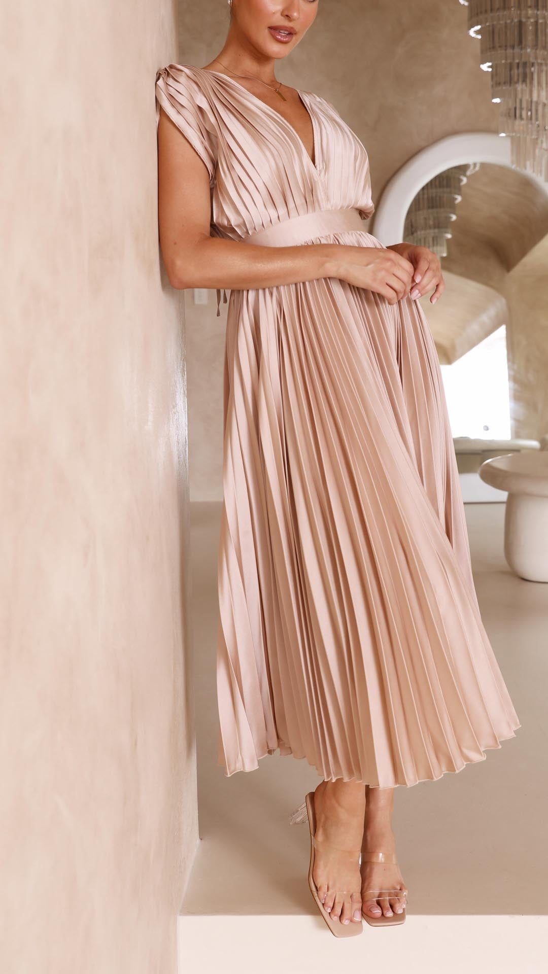 Corinna | Women&