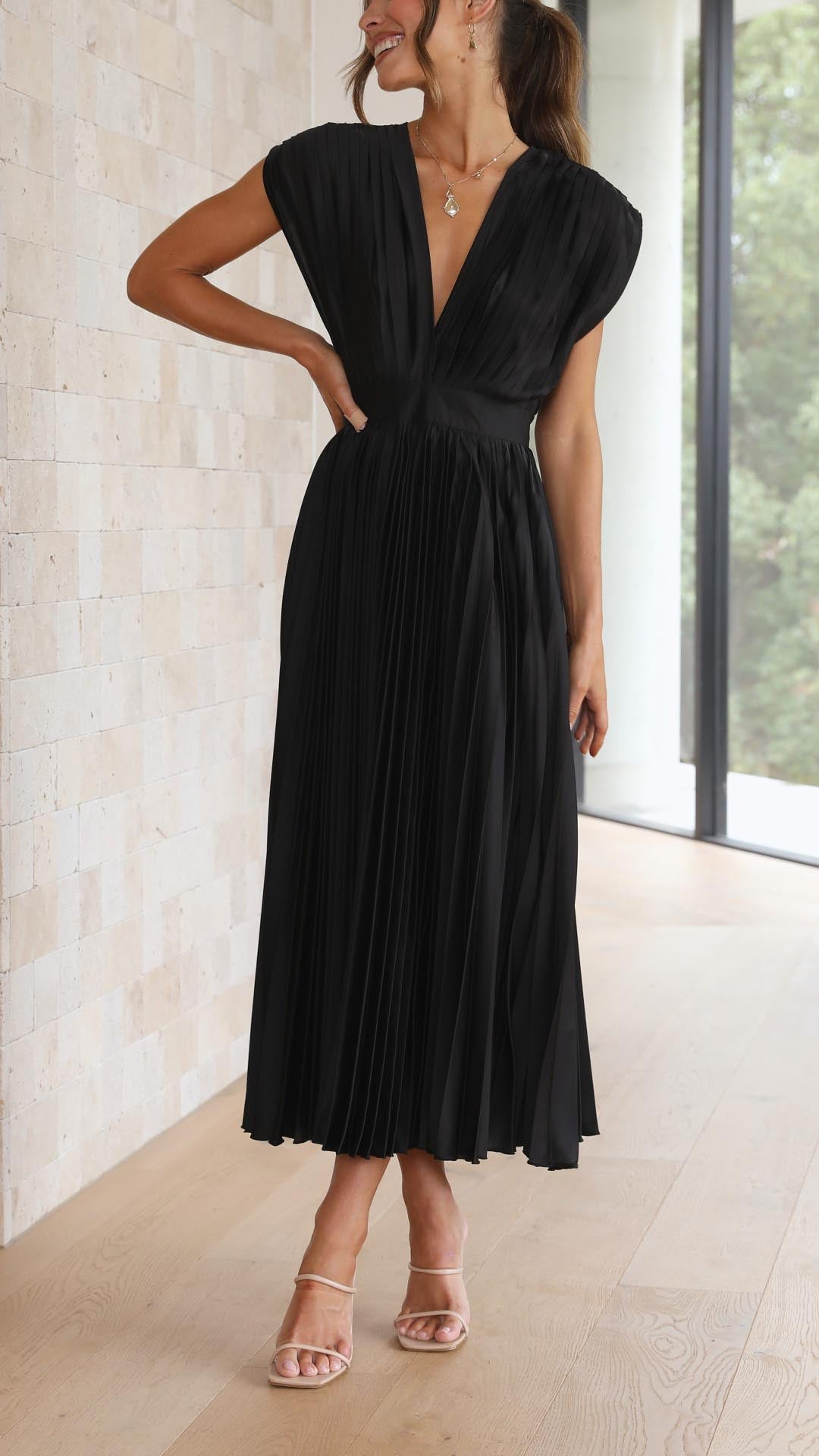 Corinna | Women&