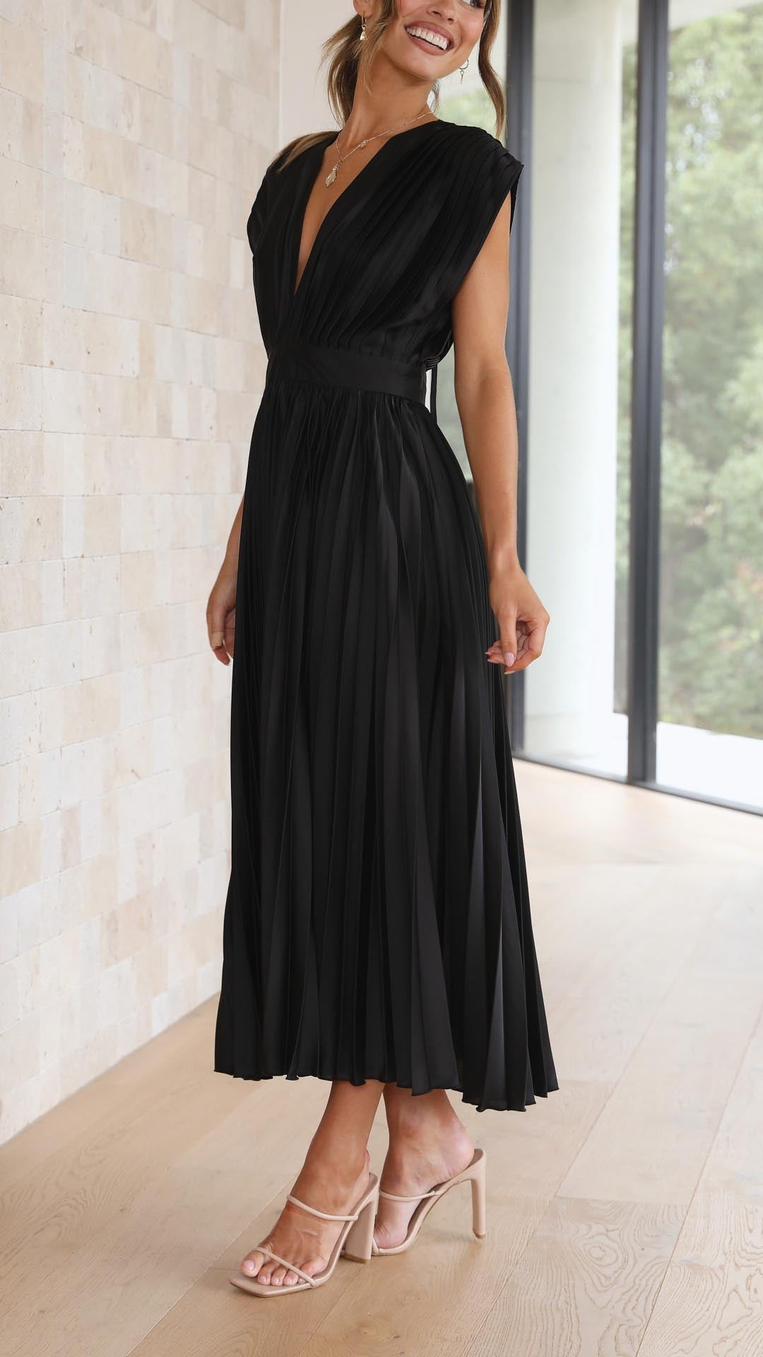 Corinna | Women&