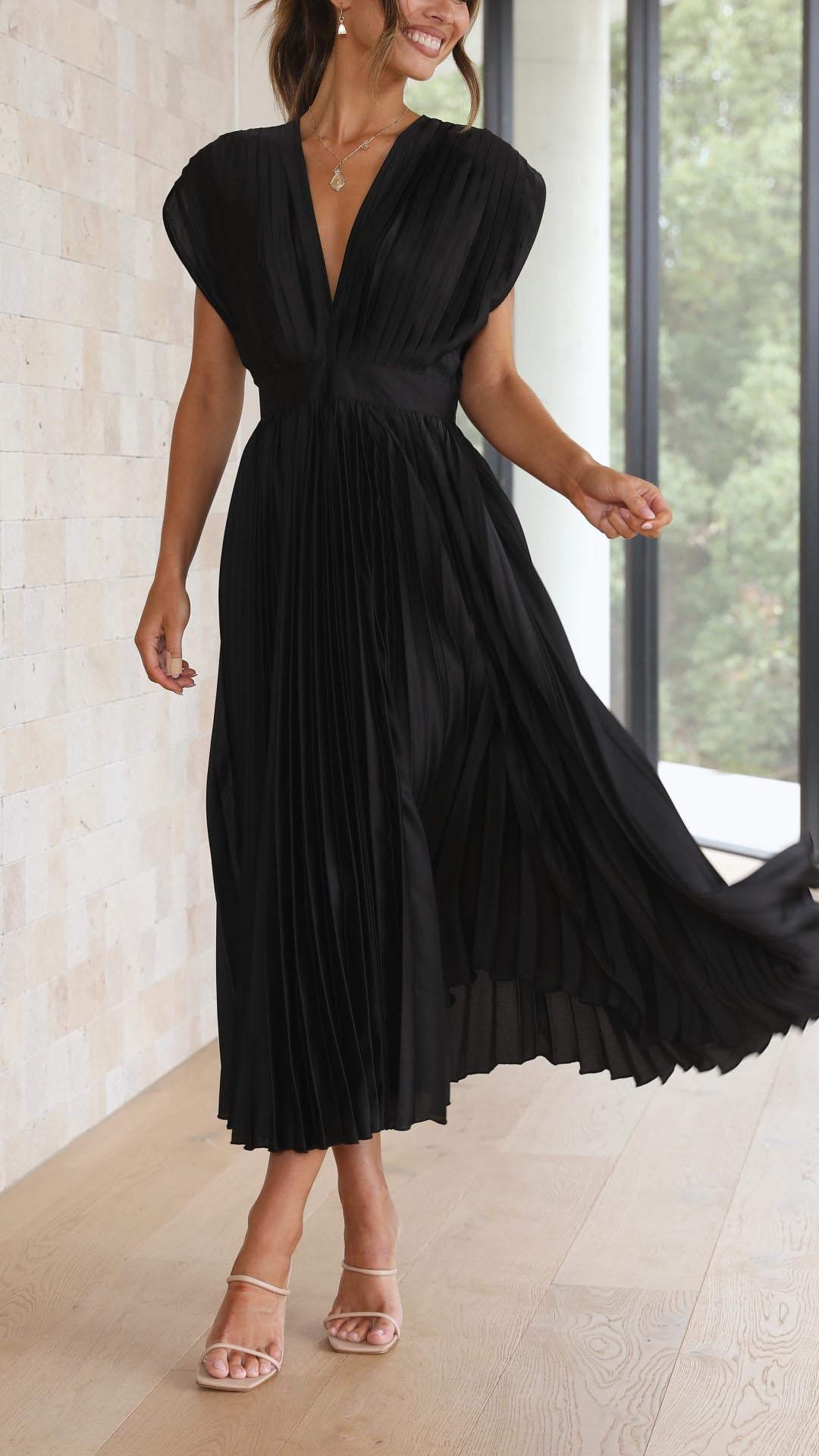 Corinna | Women&