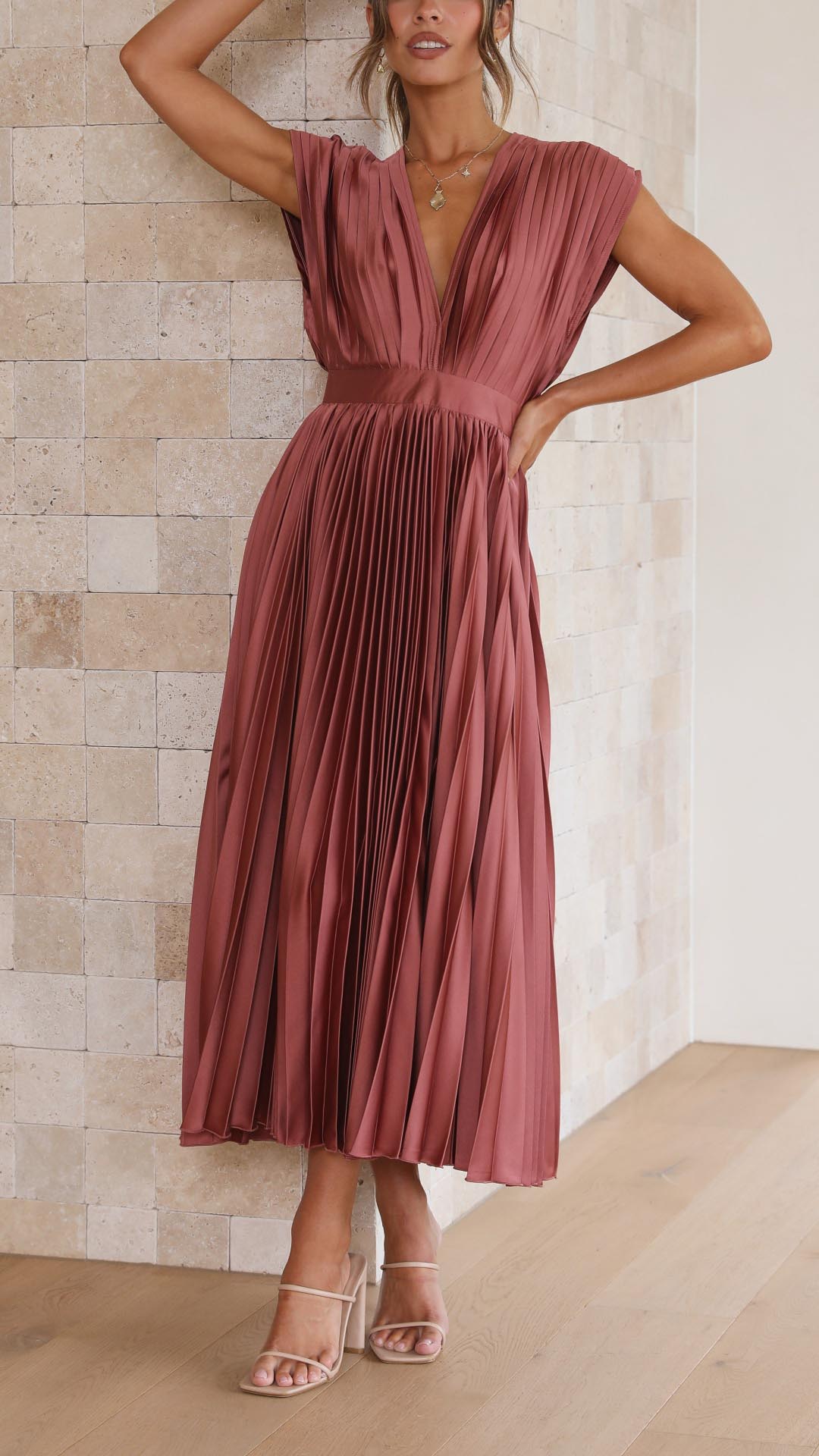Corinna | Women&