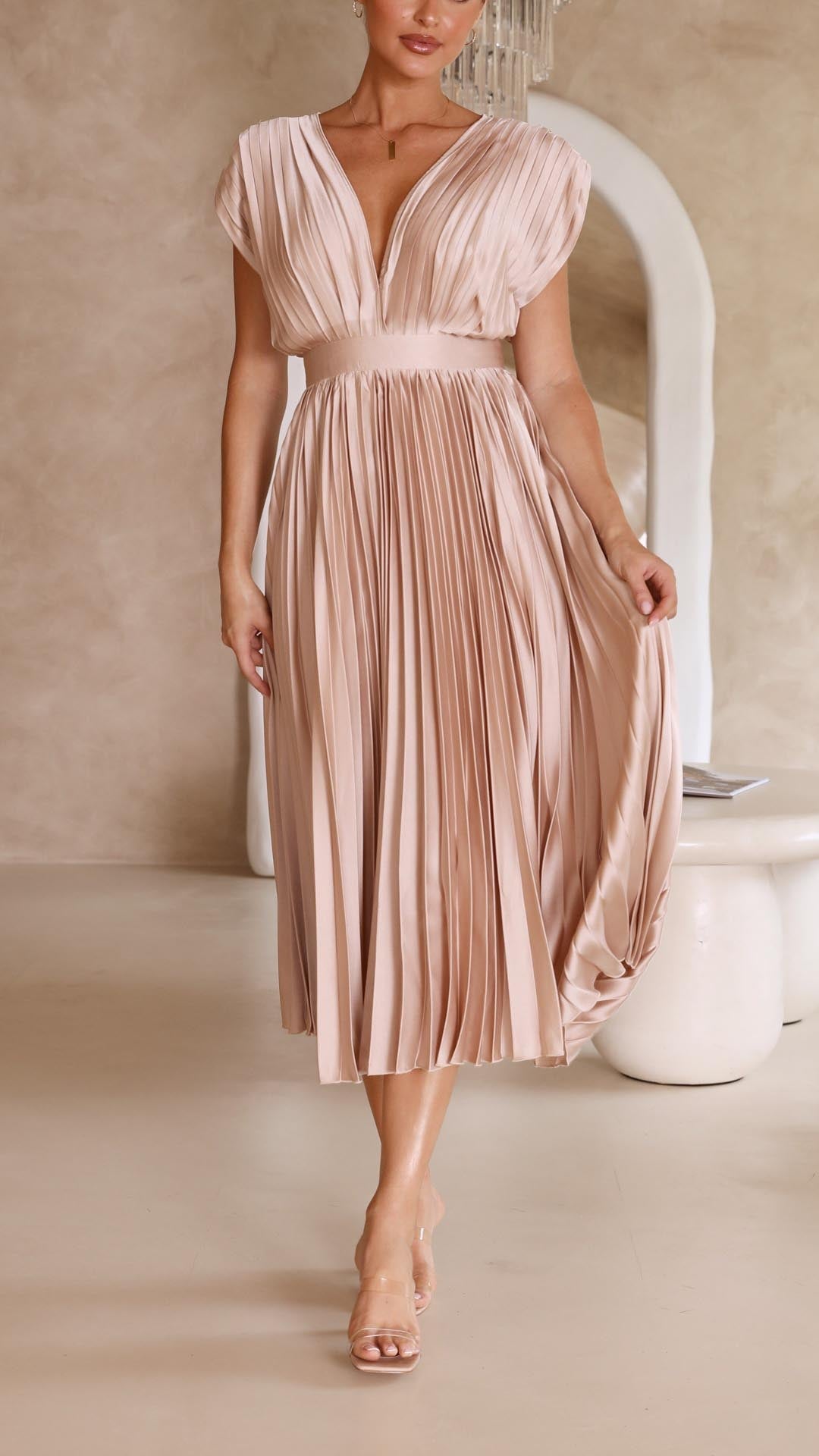 Corinna | Women&